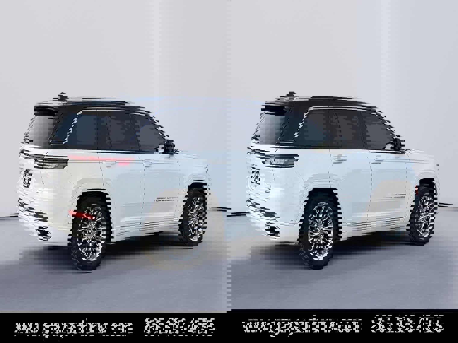 Used 2022 Jeep Grand Cherokee Summit w/ Luxury Tech Group V image 3