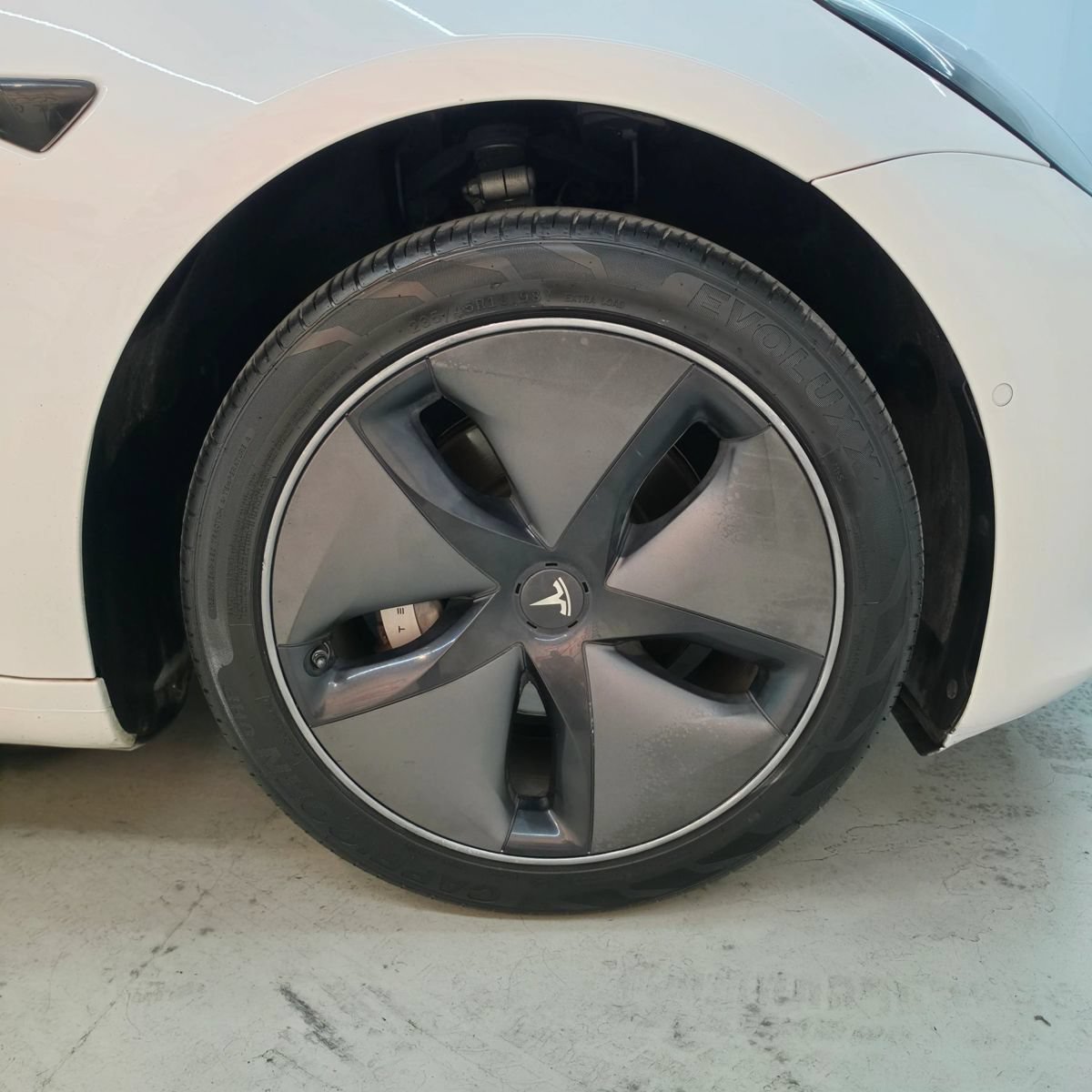 Used 2020 Tesla Model 3 RWD image 10