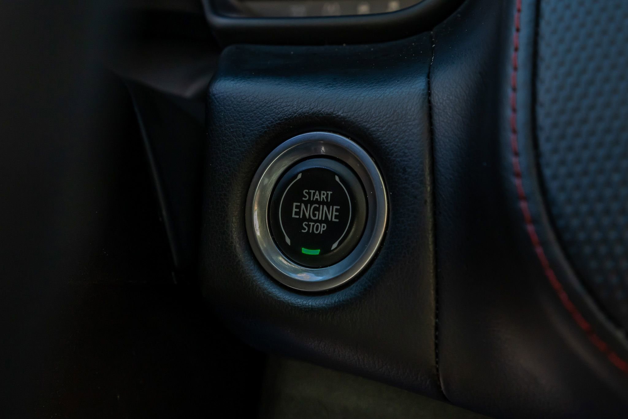 Used 2023 Chevrolet Suburban RST w/ Sport Performance Package image 22