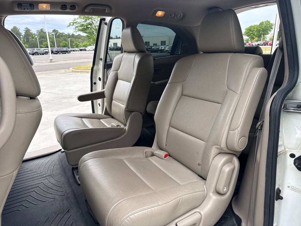 Used 2015 Honda Odyssey Touring Elite image 30