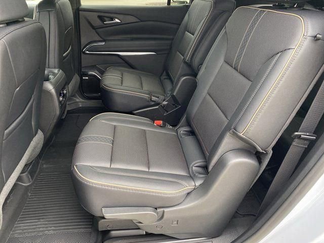 New 2026 Chevrolet Traverse High Country w/ LPO, Floor Liner Package FWD image 28