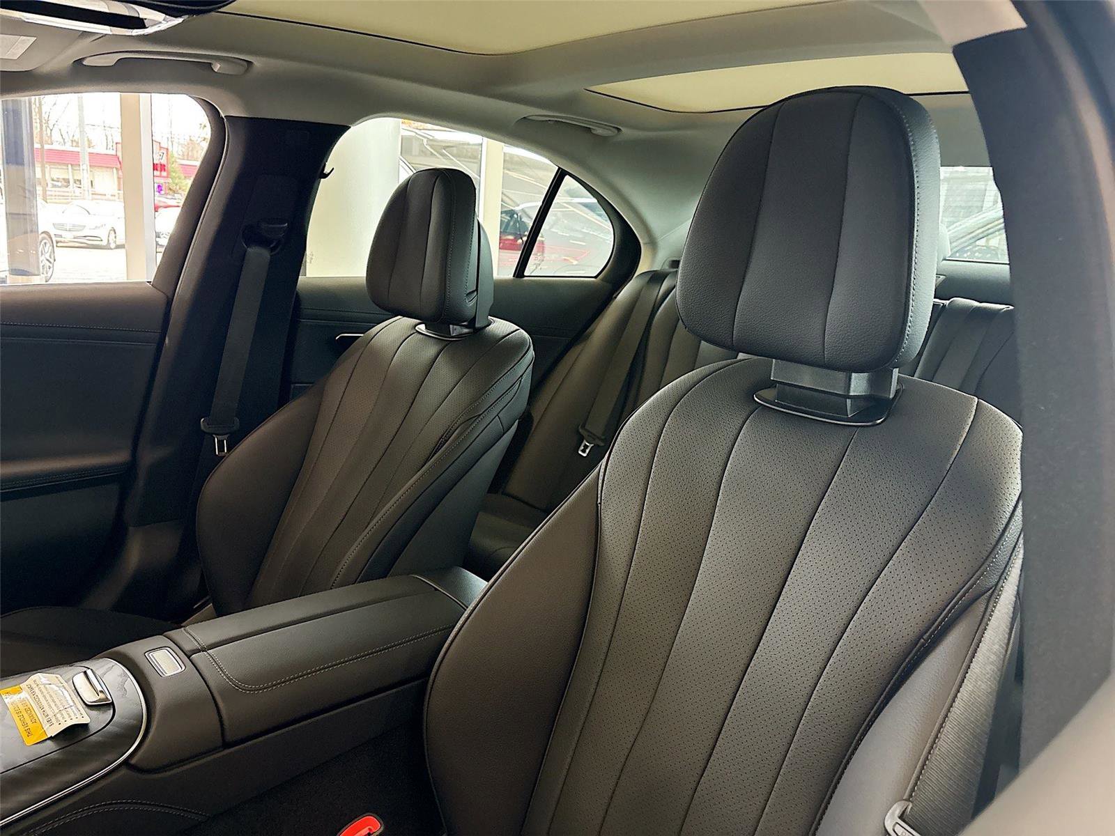 New 2026 Mercedes-Benz E 350 4MATIC Sedan image 4