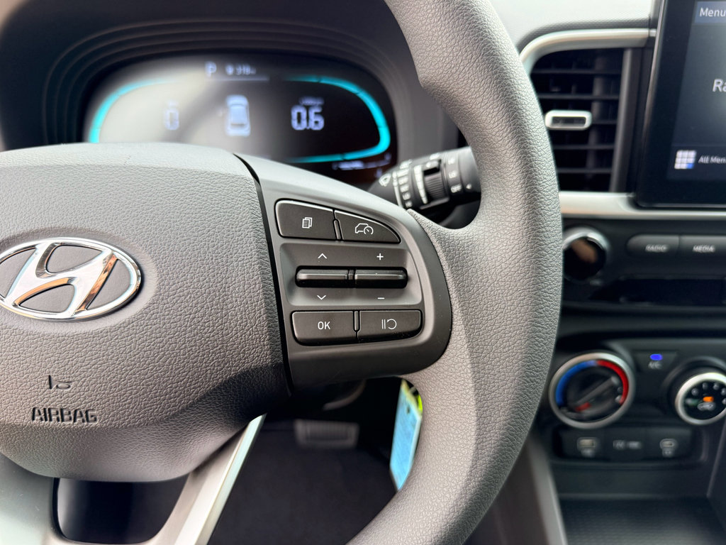 Used 2026 Hyundai Venue SE FWD image 16