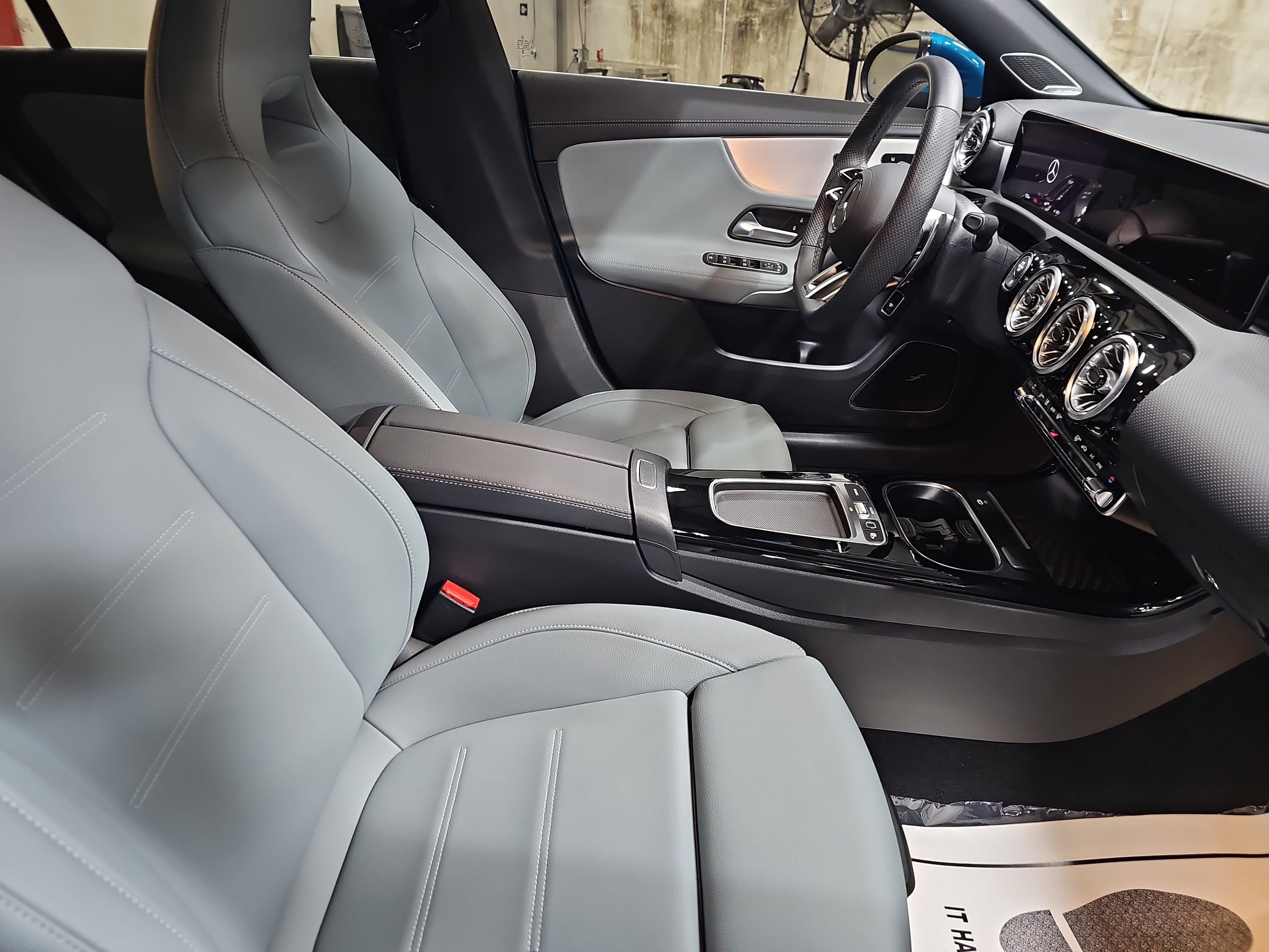 Used 2025 Mercedes-Benz CLA 35 AMG 4MATIC image 11