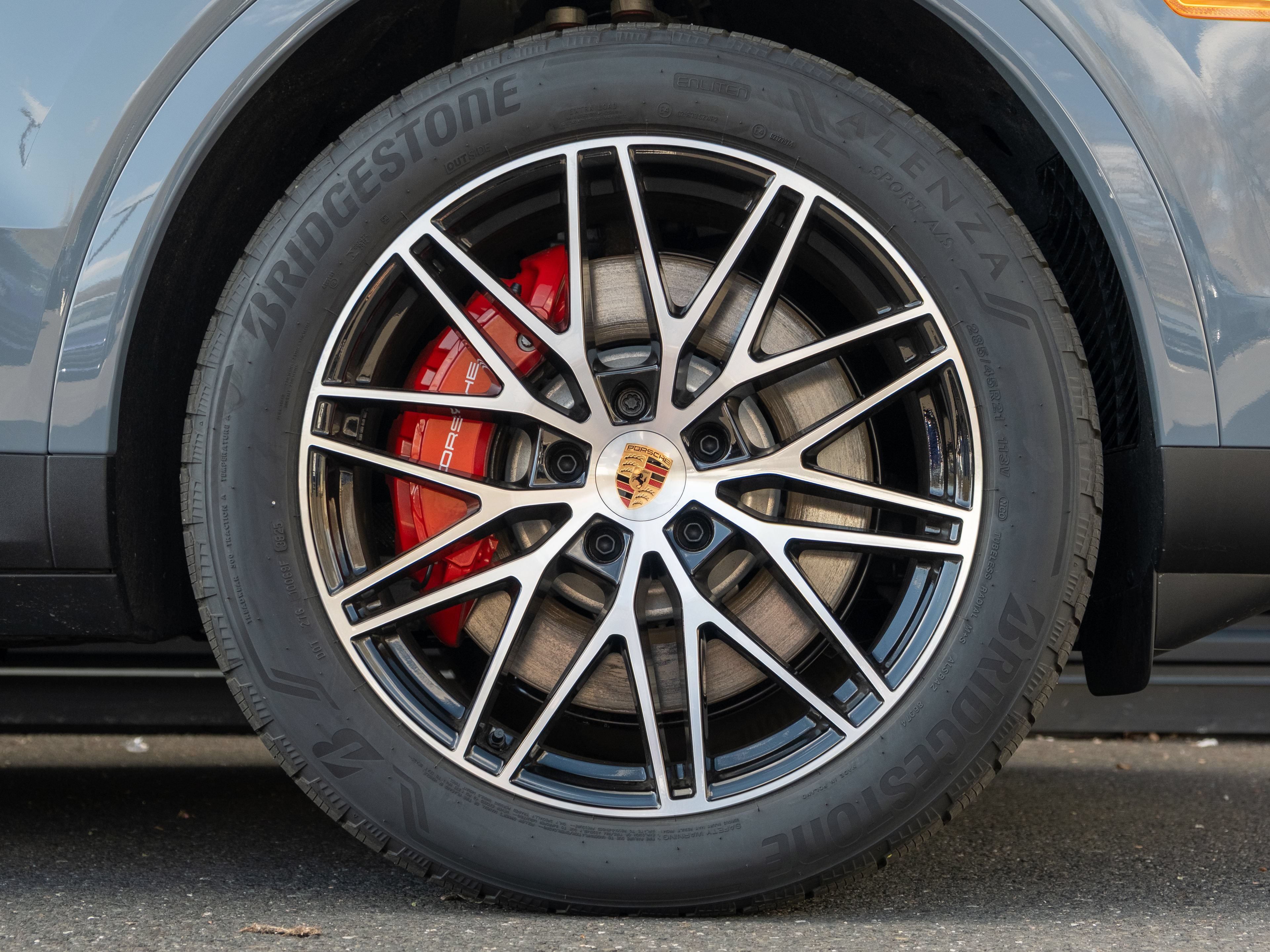 New 2026 Porsche Cayenne S AWD/4WD image 15