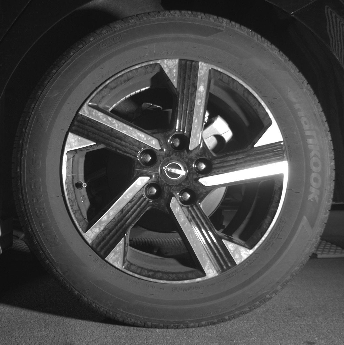 Used 2025 Nissan Sentra SV image 14