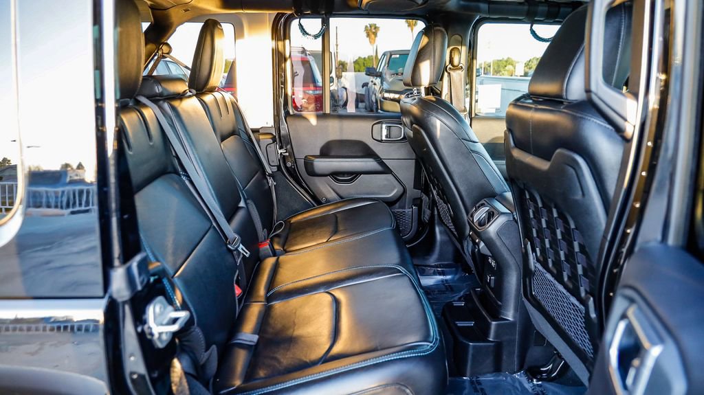 Used 2023 Jeep Wrangler Unlimited Rubicon 4xe image 19