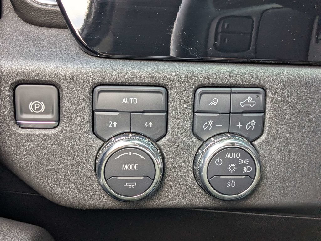 Used 2025 GMC Sierra 1500 SLT AWD/4WD image 24