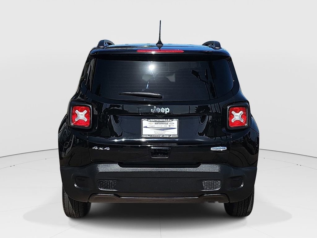 Used 2022 Jeep Renegade Latitude AWD/4WD image 4