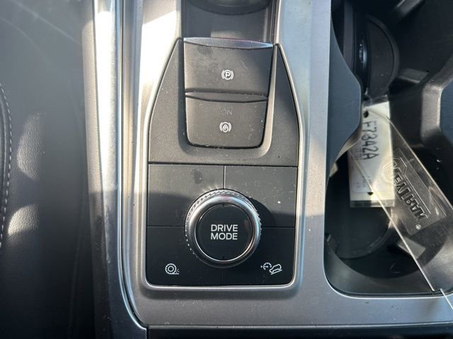 Used 2023 Ford Explorer XLT w/ Equipment Group 202A image 22