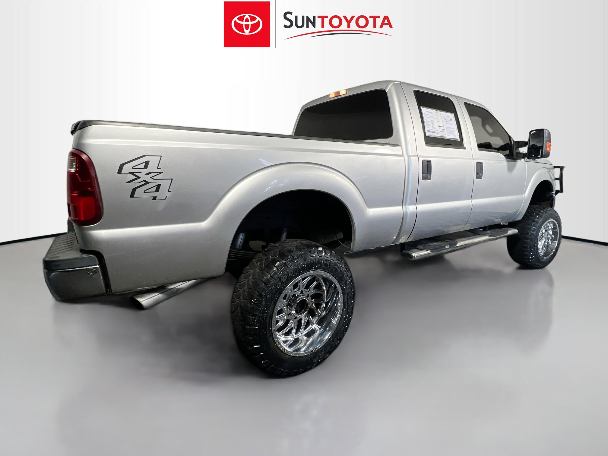 Used 2016 Ford F250 XLT w/ XLT Value Package image 4
