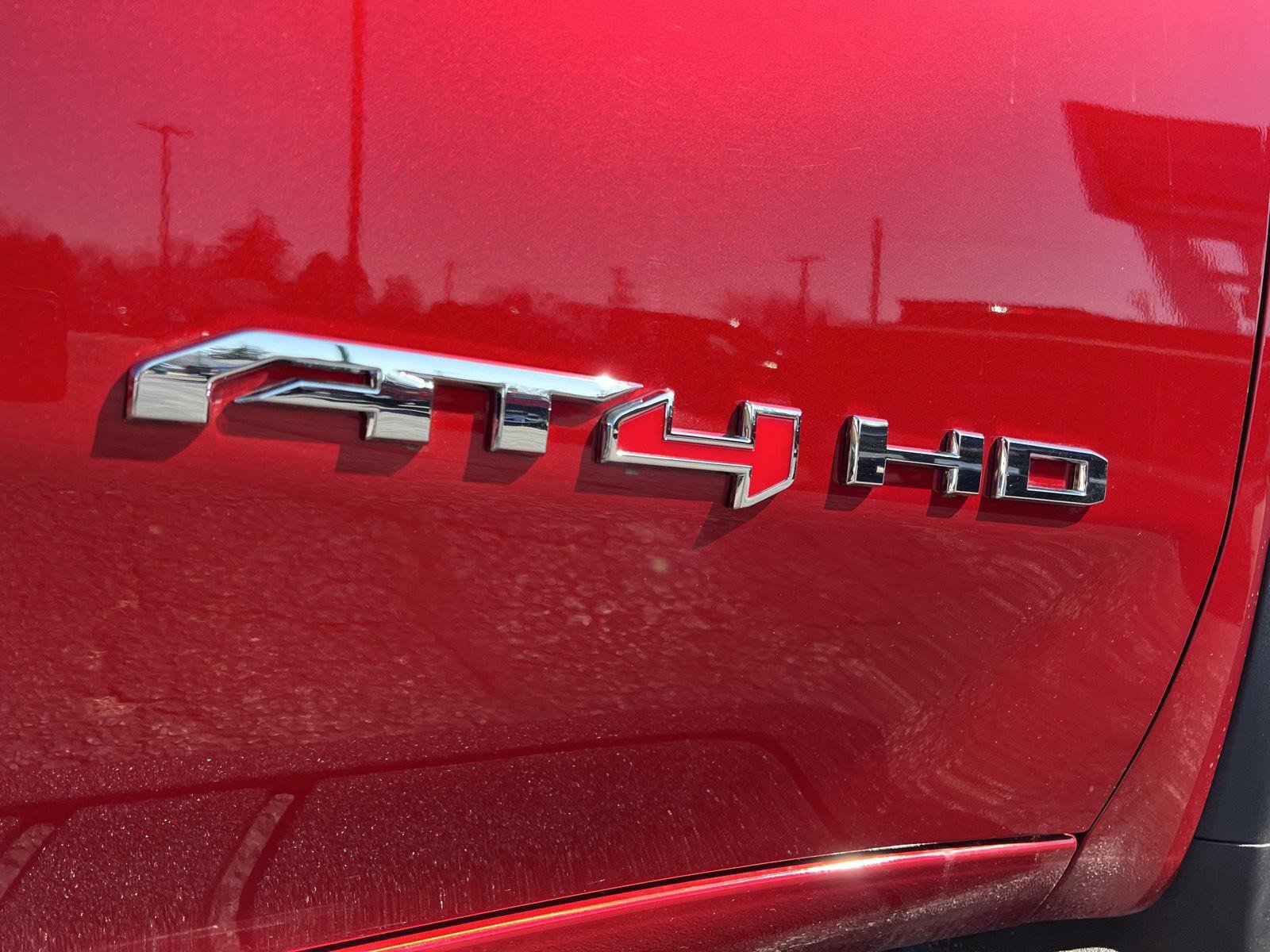 New 2026 GMC Sierra 2500 AT4 image 4