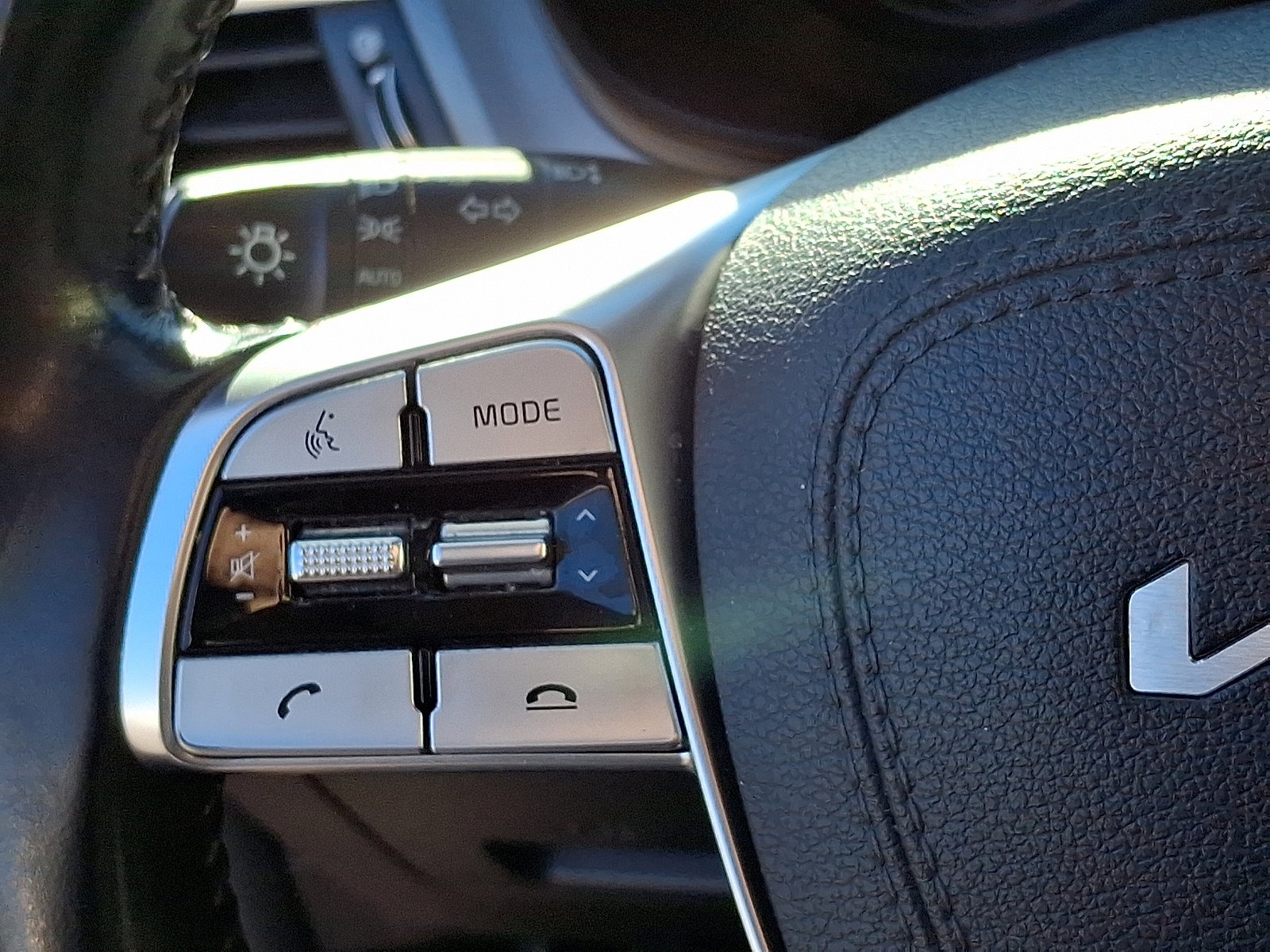 Certified 2022 Kia Telluride S image 22