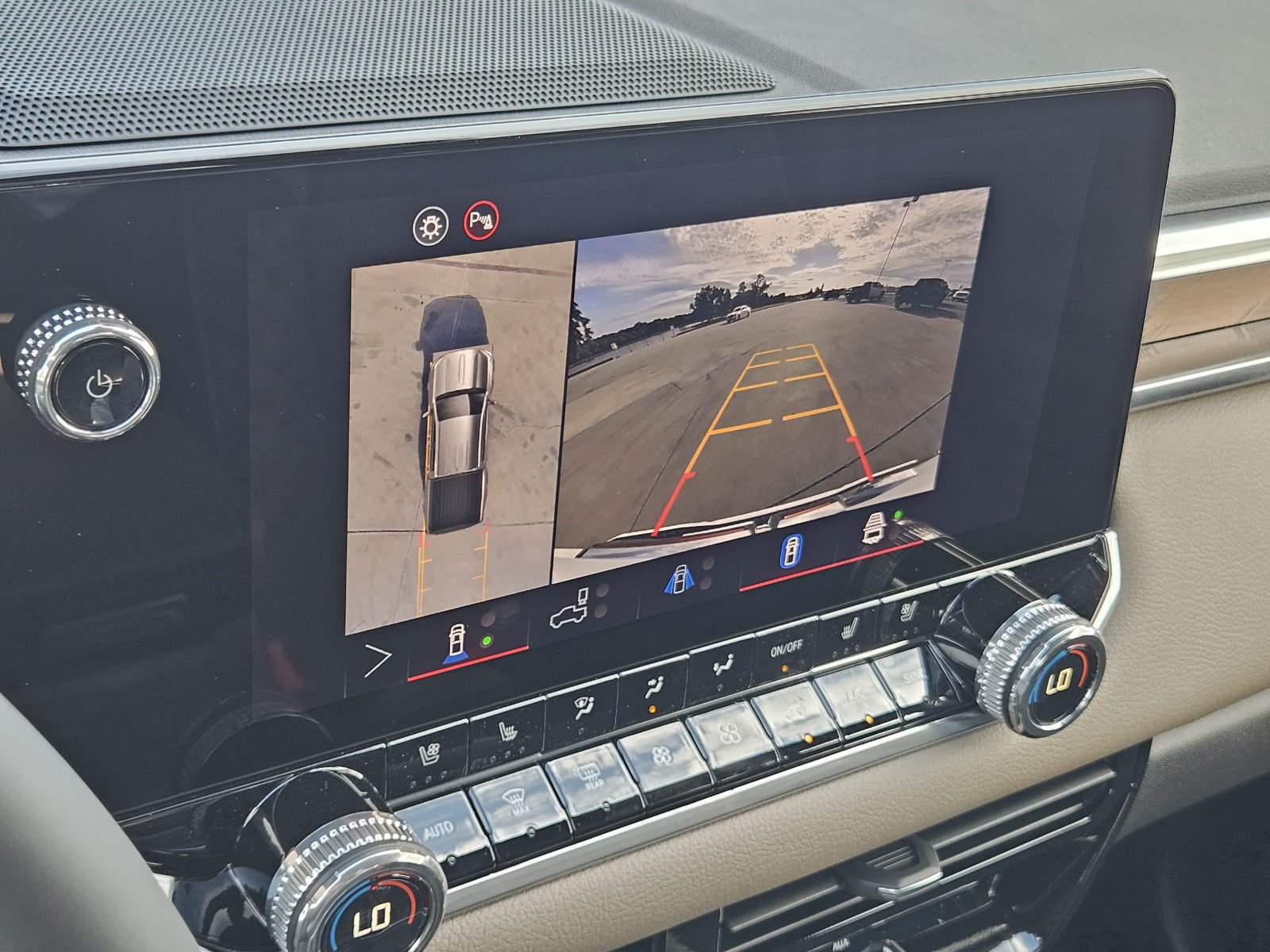 New 2026 GMC Canyon Denali AWD/4WD image 13
