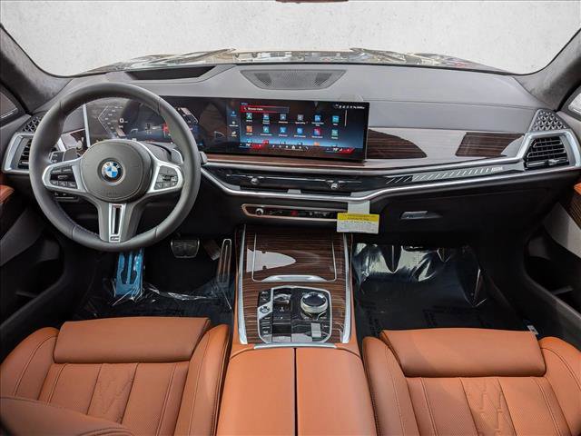 New 2026 BMW X7 M60i image 16