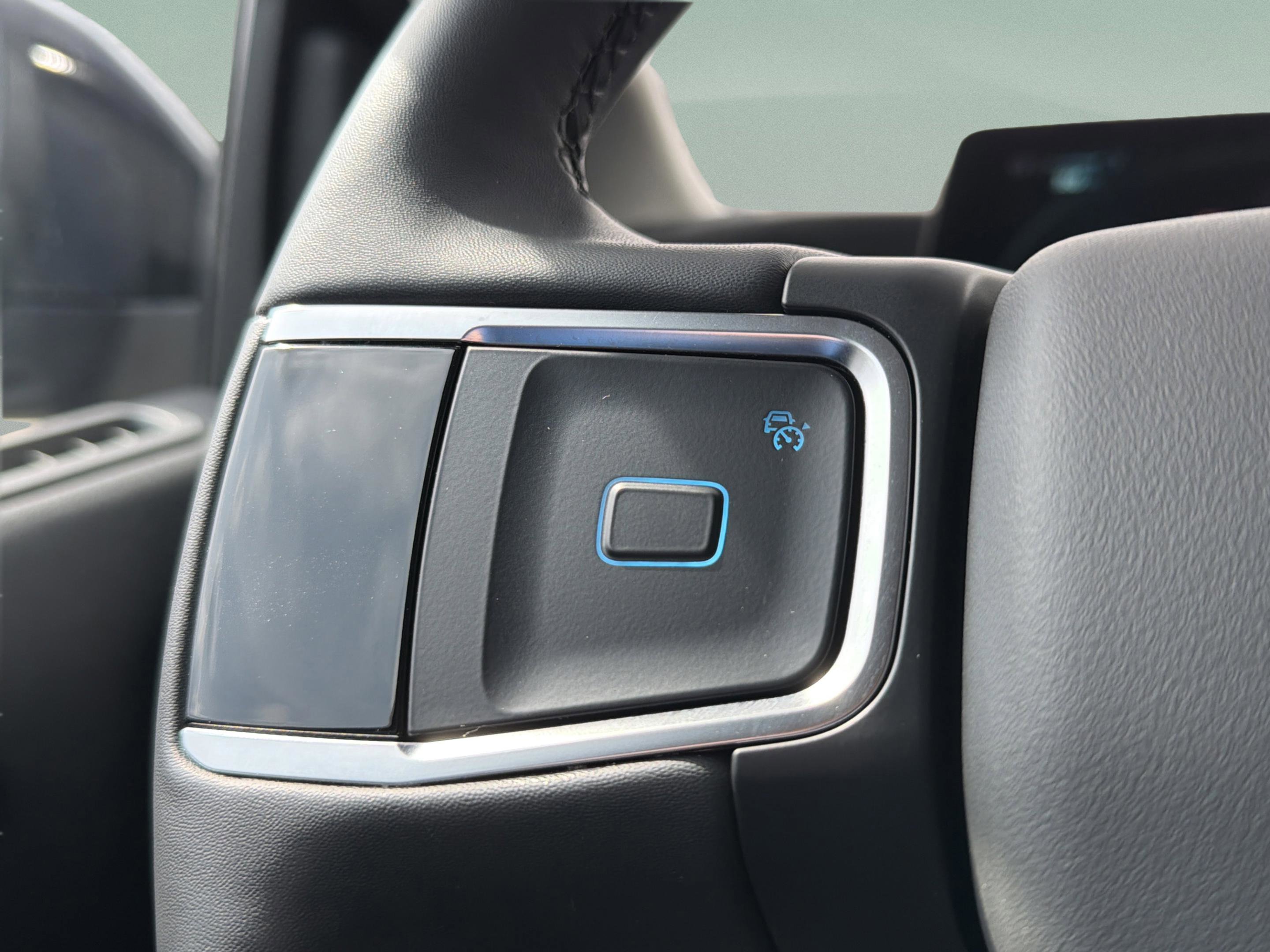 Used 2025 Ford Expedition Max Active image 13