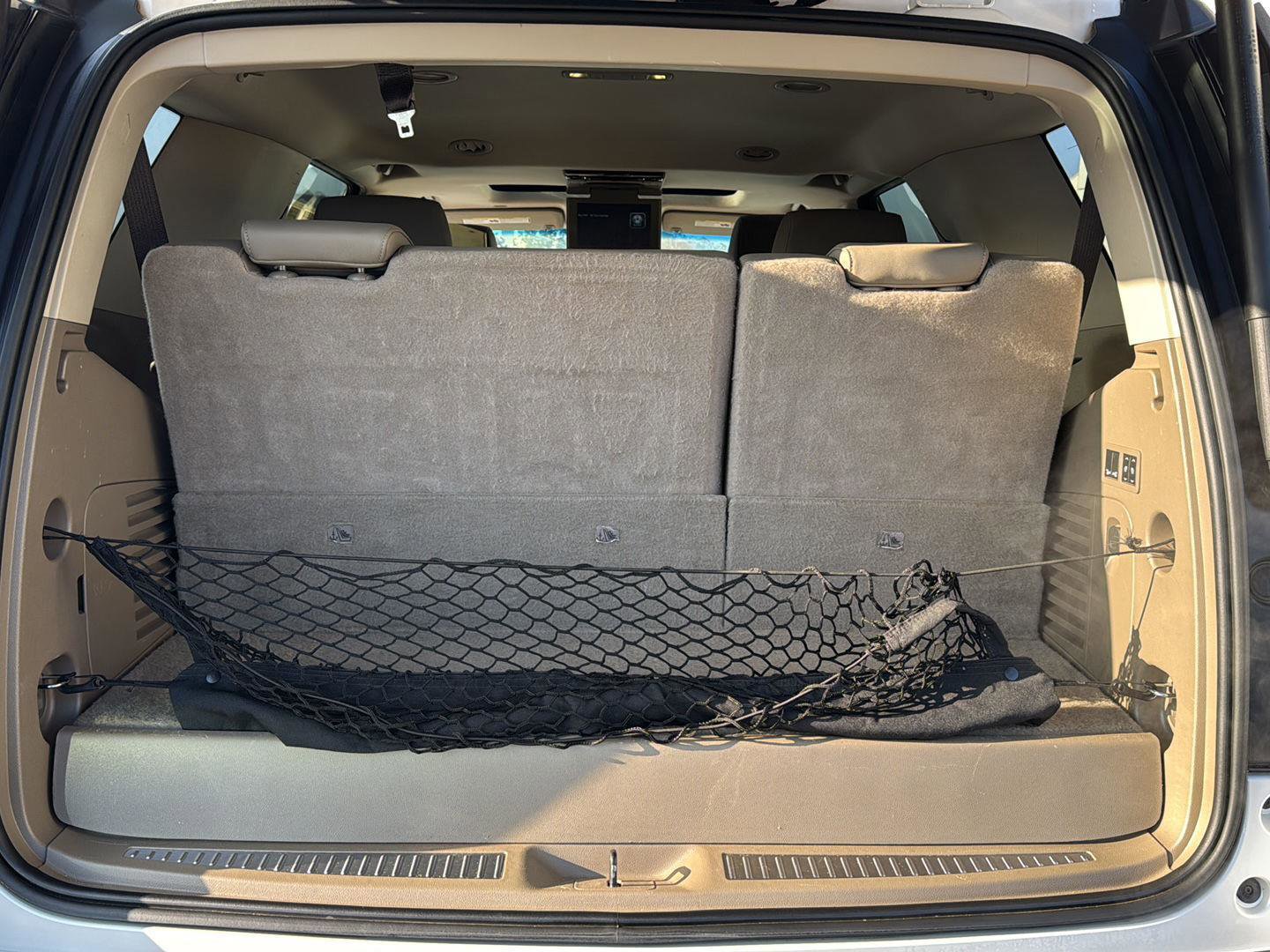 Used 2018 GMC Yukon SLT w/ Premium Edition image 31