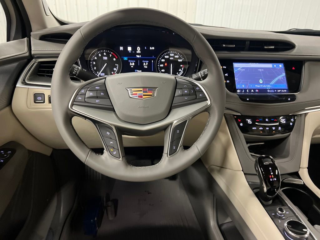 New 2026 Cadillac XT5 Premium Luxury w/ Driver Assist Package image 17