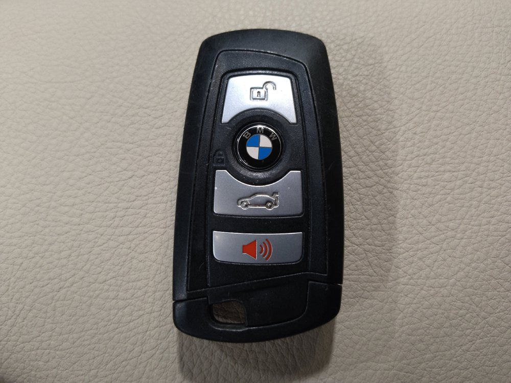Used 2018 BMW 320i Sedan w/ Convenience Package RWD image 32