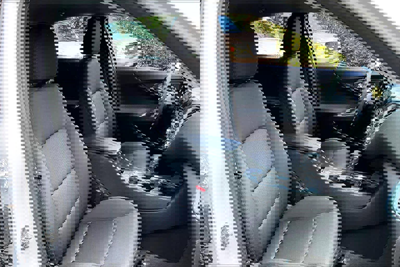 Used 2024 Chevrolet Malibu LT FWD image 9