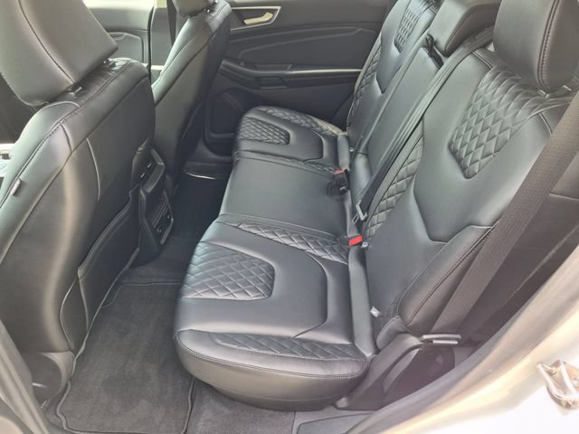Used 2023 Ford Edge Titanium AWD/4WD image 17