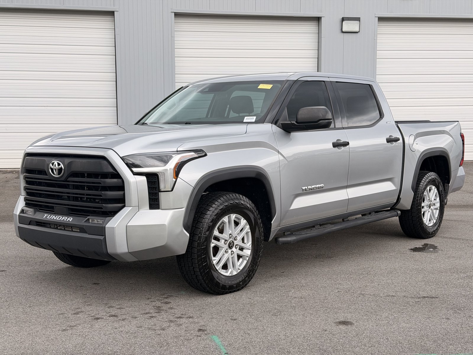 Used 2022 Toyota Tundra SR5 AWD/4WD image 7