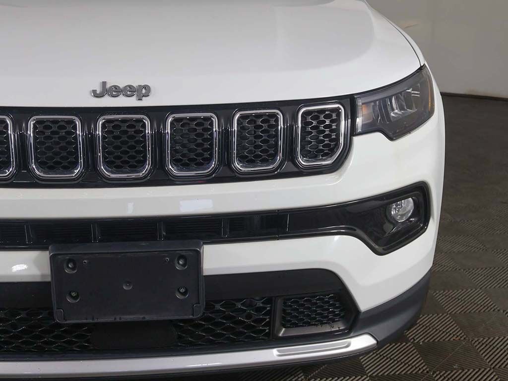 Used 2023 Jeep Compass Limited w/ Sun and Sound Group AWD/4WD image 15