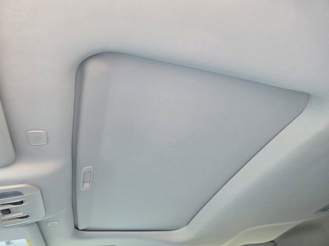 Used 2026 Toyota Highlander XLE image 21