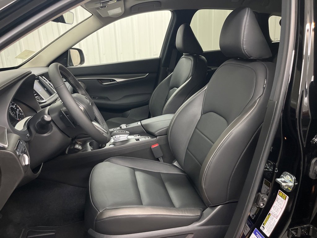 Certified 2025 INFINITI QX50 Luxe image 28