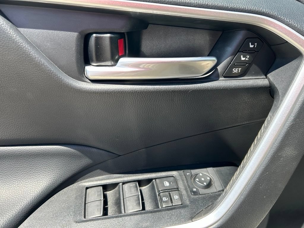 Used 2023 Toyota RAV4 XLE Premium FWD image 13