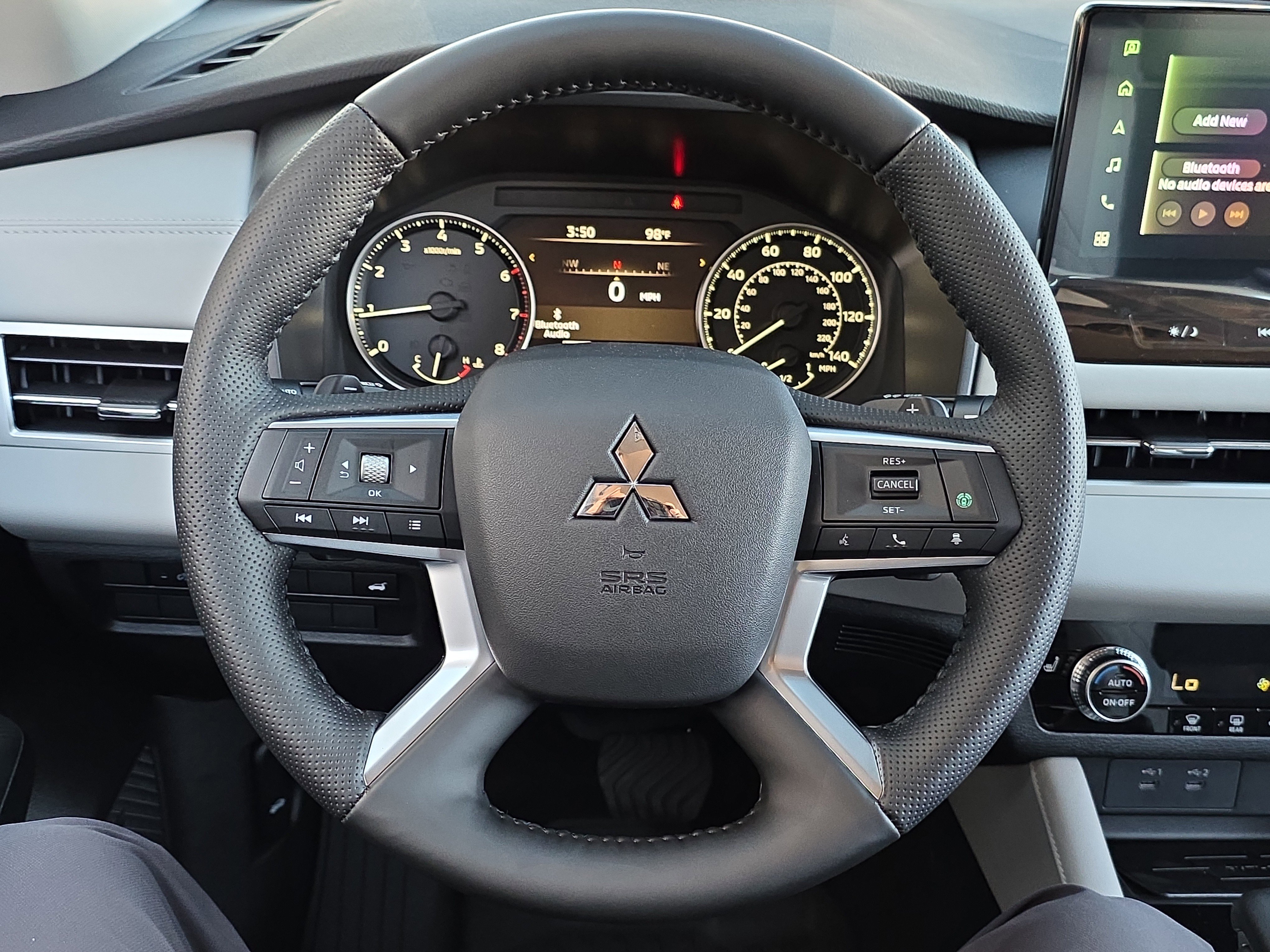 New 2026 Mitsubishi Outlander SE image 13