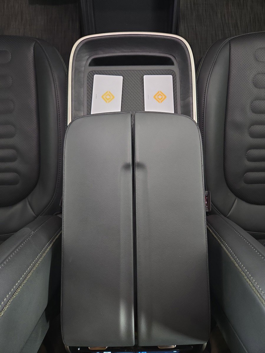 Used 2023 Rivian R1T Adventure AWD/4WD image 29