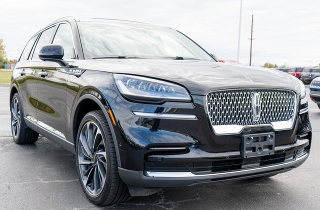 Used 2024 Lincoln Aviator Reserve w/ Equipment Group 201A image 4