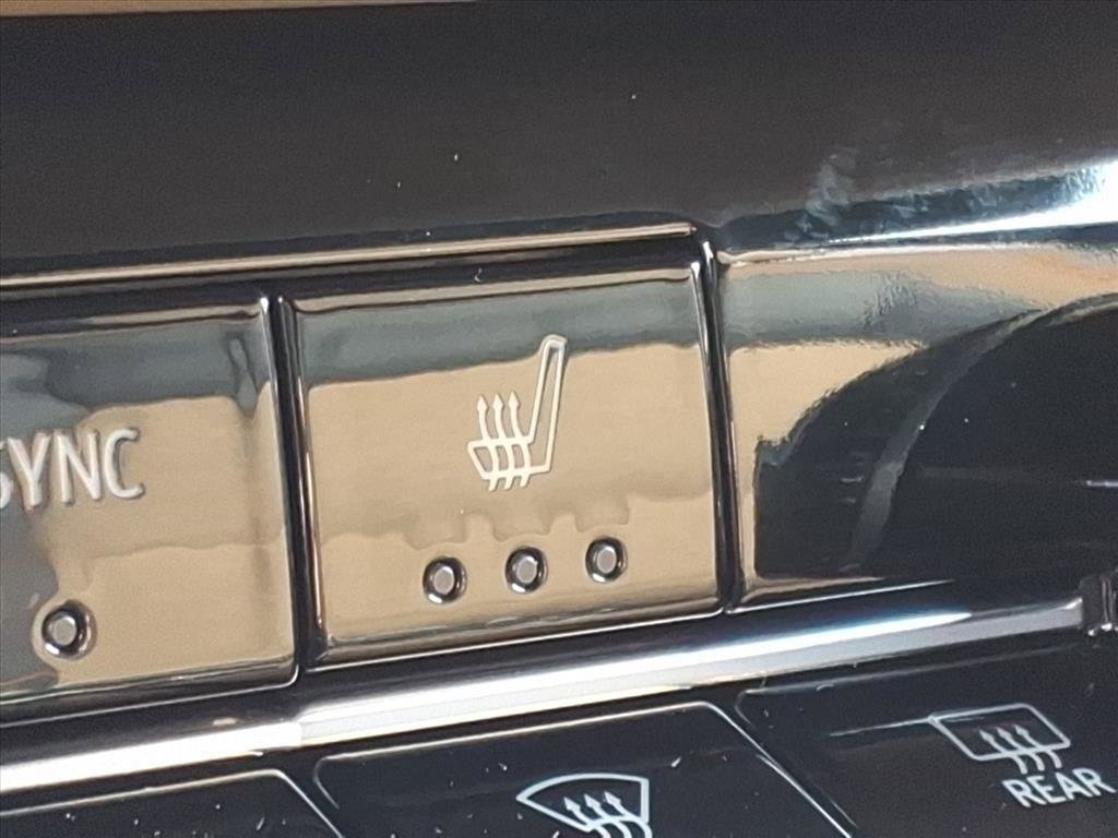 New 2026 Chevrolet Equinox ACTIV w/ Safety and Technology Package AWD/4WD image 19