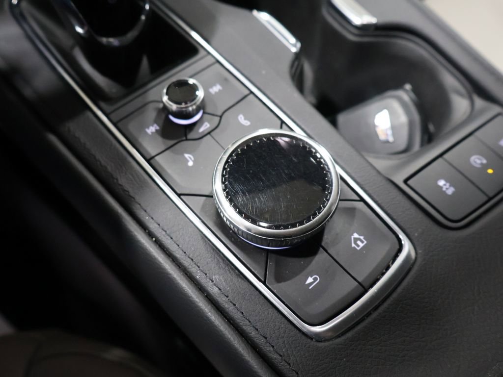 Used 2023 Cadillac XT4 Premium Luxury image 30