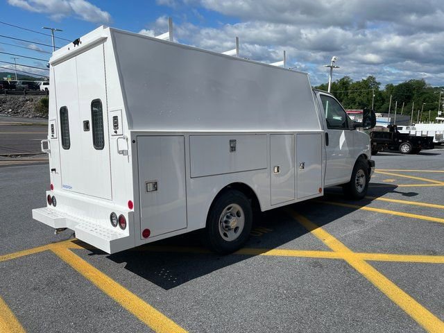 New 2024 Chevrolet Express 3500 w/ Power Convenience Package RWD image 5
