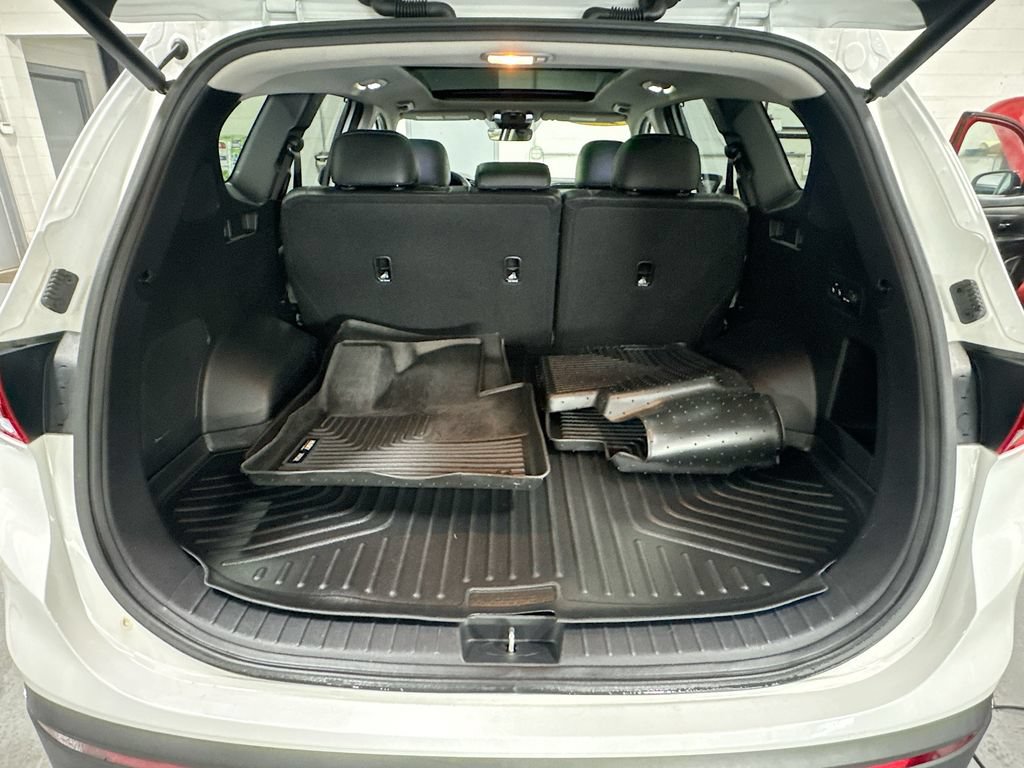 Used 2023 Hyundai Santa Fe SEL w/ Premium Package AWD/4WD image 26