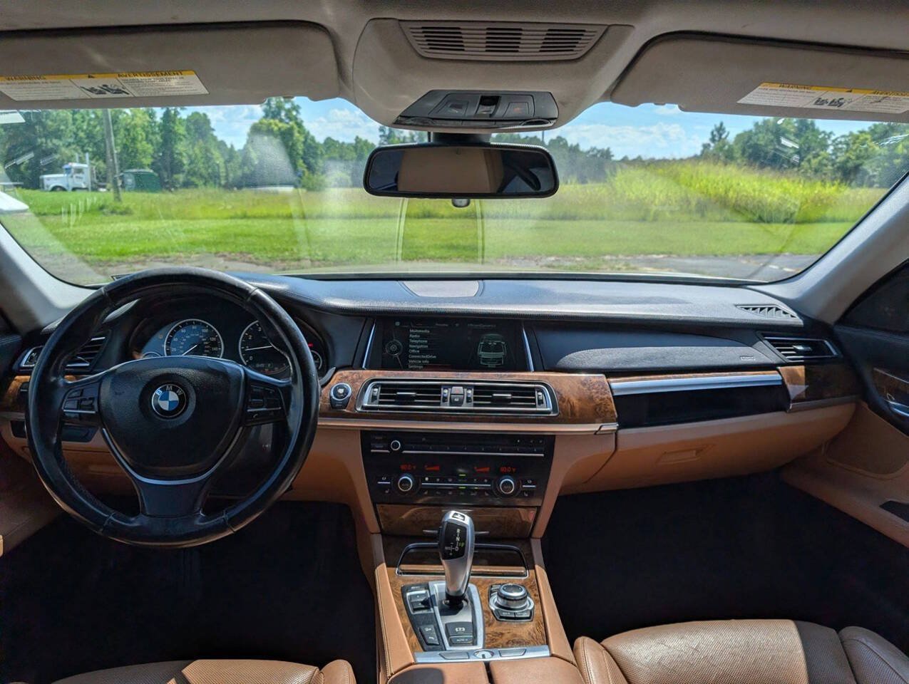 Used 2013 BMW 740Li xDrive AWD/4WD image 37