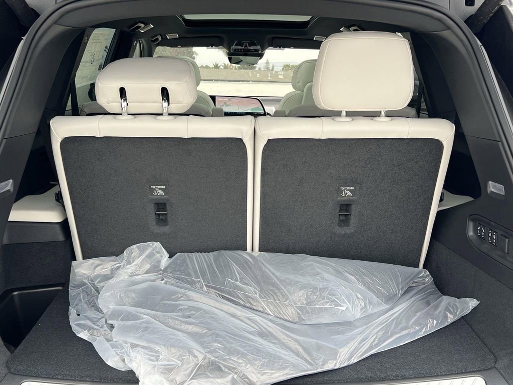 New 2026 Cadillac Vistiq Luxury image 33