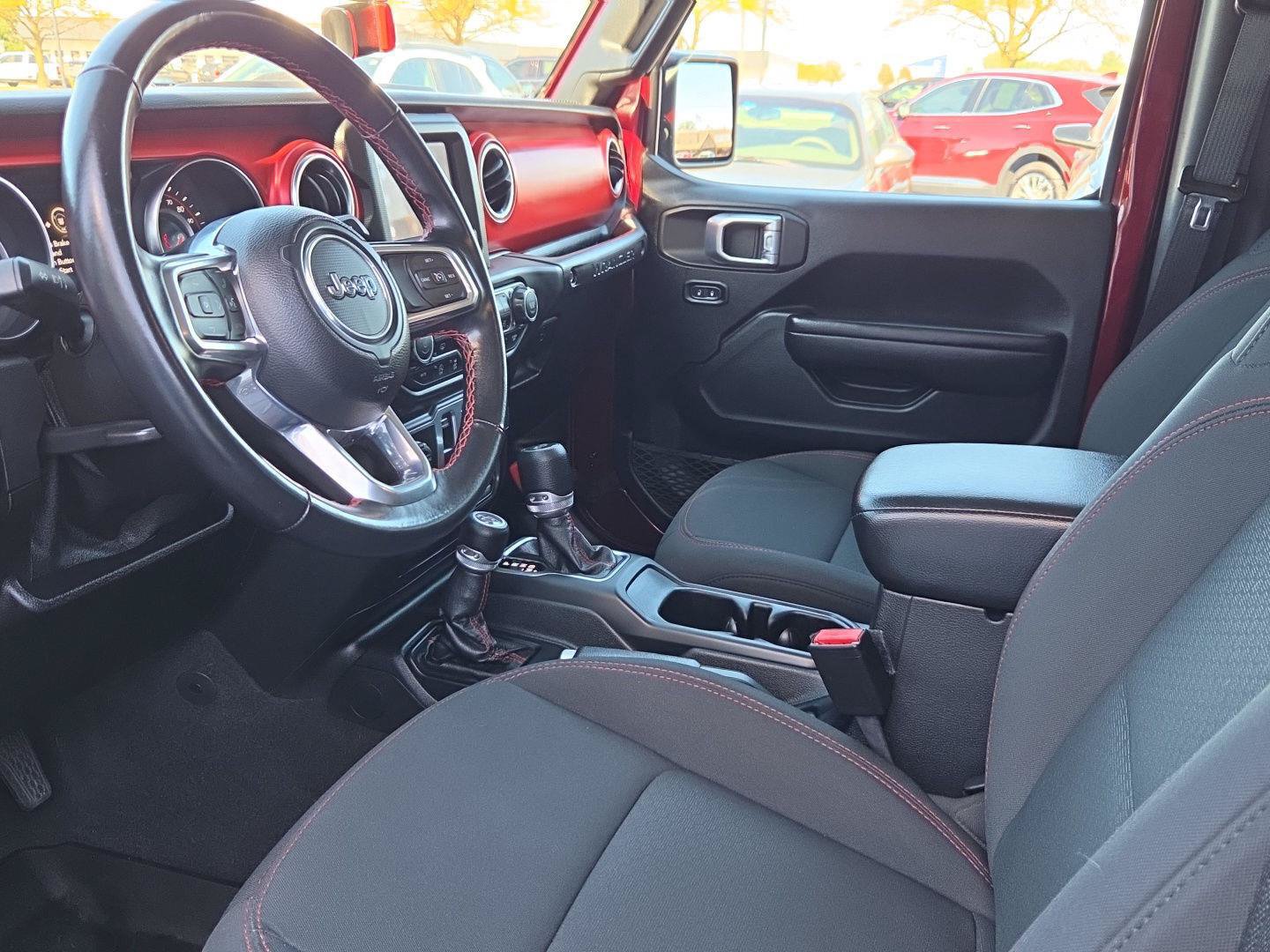Used 2021 Jeep Wrangler Rubicon AWD/4WD image 13