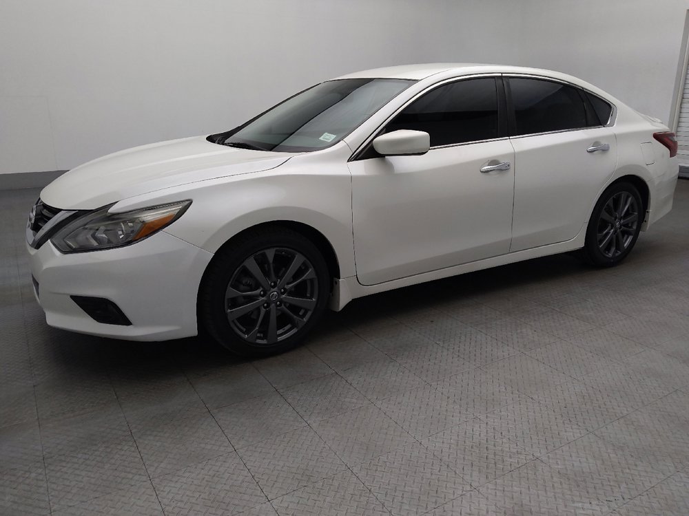 Used 2018 Nissan Altima 2.5 SR w/ SR Special Edition image 2