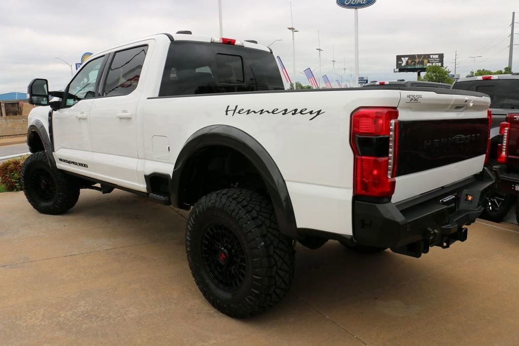 New 2026 Ford F250 Lariat w/ Black Appearance Package AWD/4WD image 9