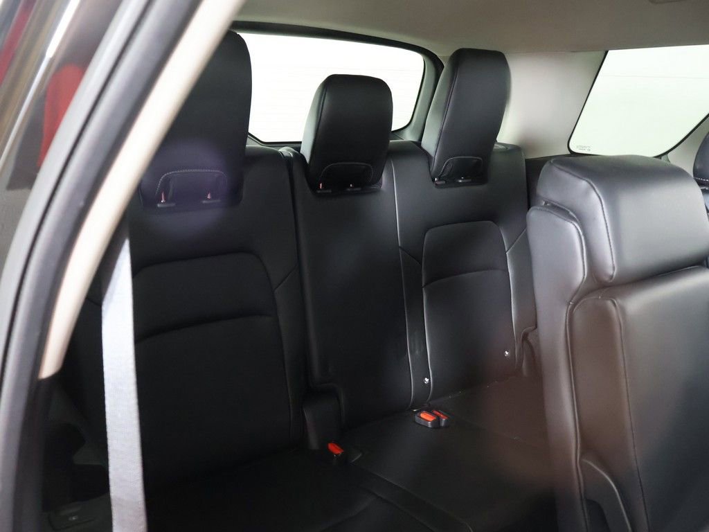 Used 2024 Nissan Pathfinder SL AWD/4WD image 33