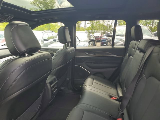 New 2026 Jeep Grand Cherokee Limited AWD/4WD image 10