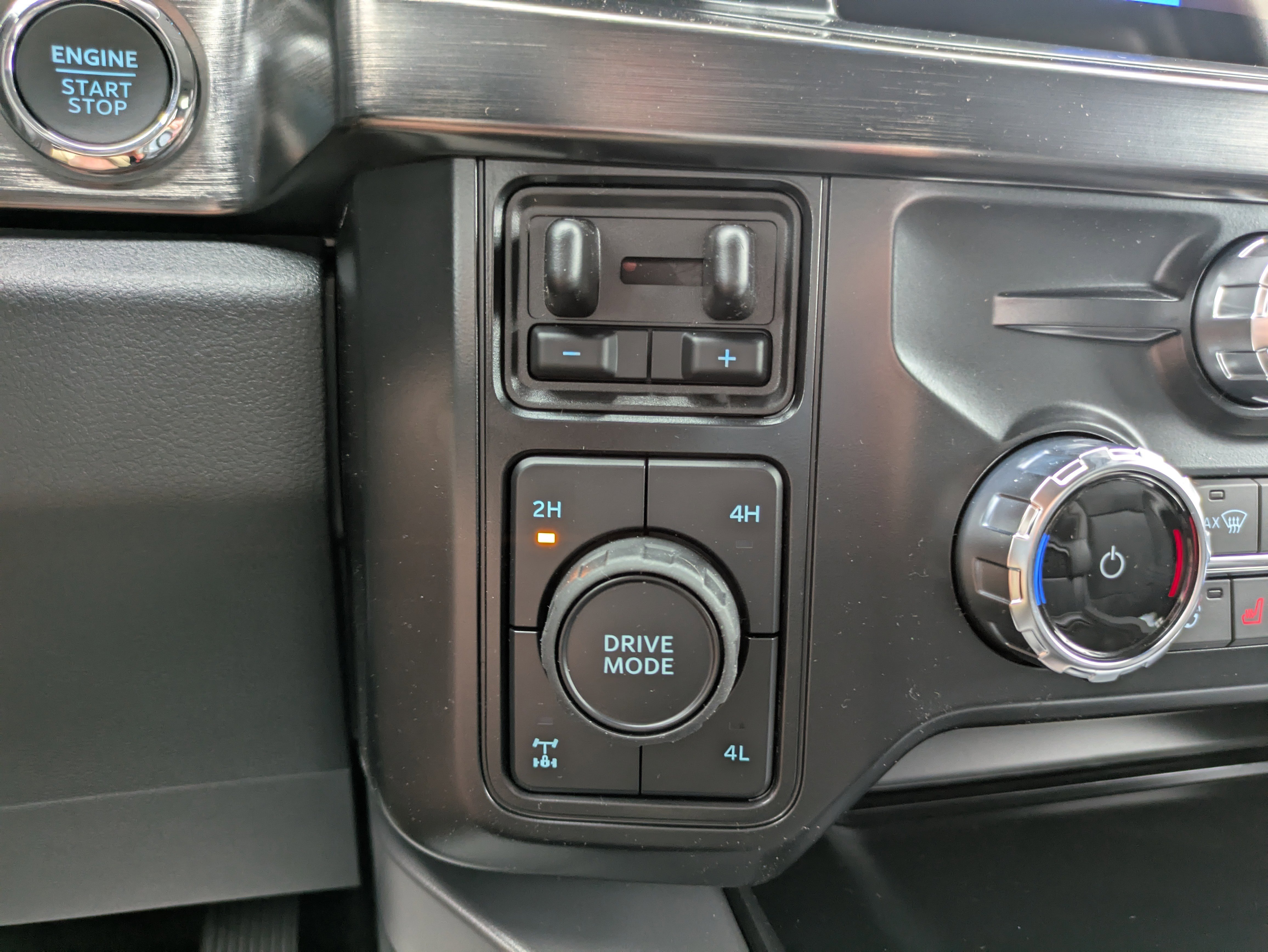 New 2026 Ford F250 Lariat image 16