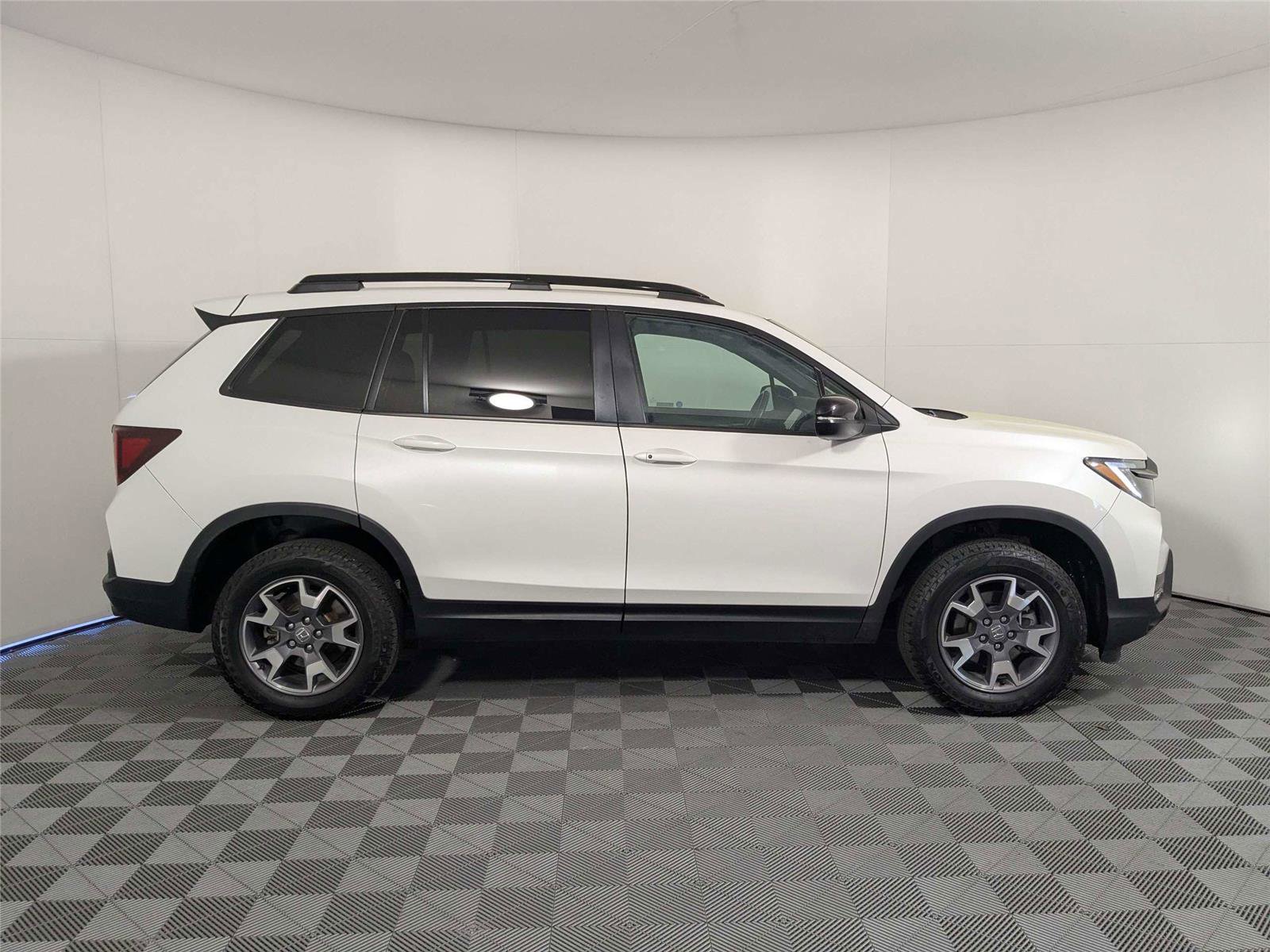 Used 2022 Honda Passport TrailSport image 4