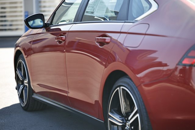 Used 2024 Honda Accord Sport image 4