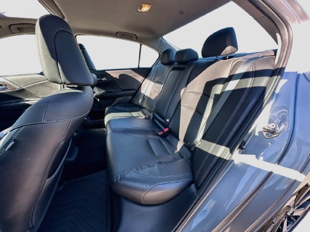 Used 2016 Honda Accord EX-L image 26