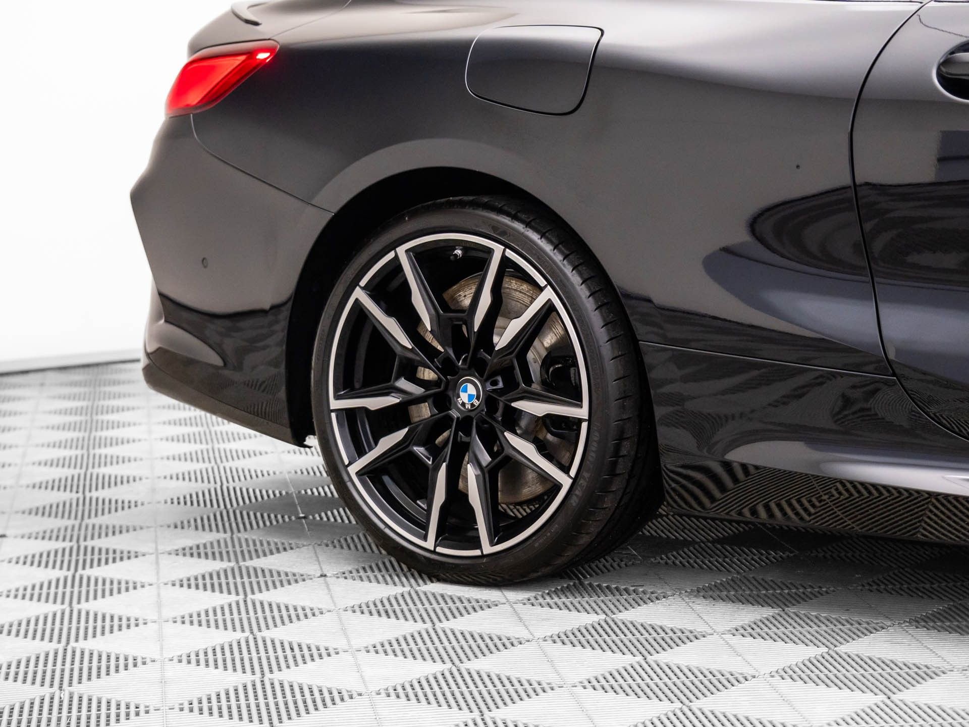 Certified 2025 BMW M850i xDrive Coupe image 38