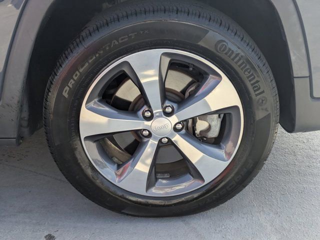 Used 2019 Jeep Cherokee Limited w/ Technology Group image 9